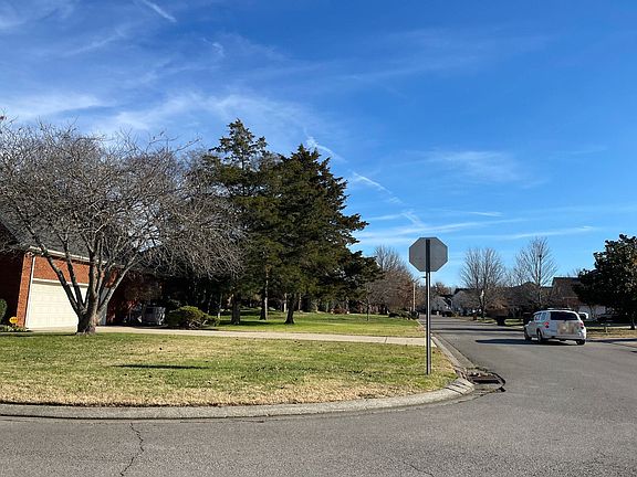 5th image of 2318 Chasteen Ct
