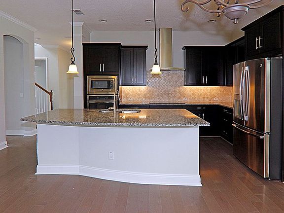 The Crossvine - Kitchen