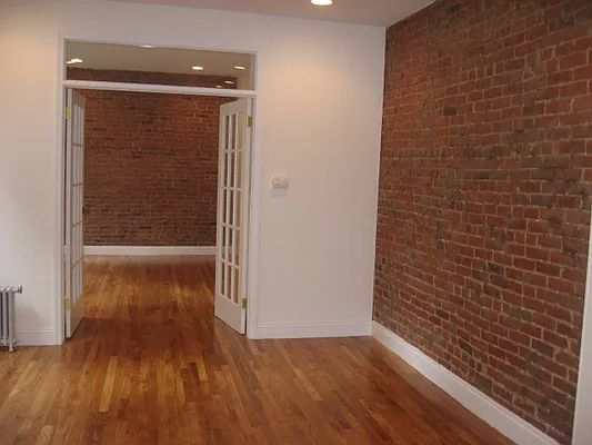 Rented by PMG Real Estate  | media 47