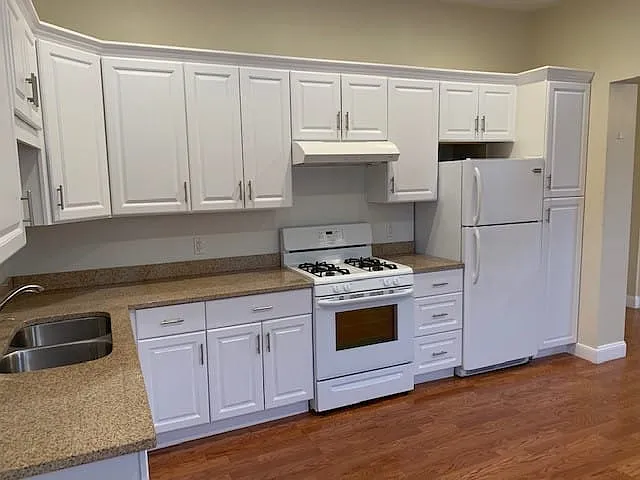 1 bed, 1.0 bath, 1100 sqft, $1,400 — Photo 3