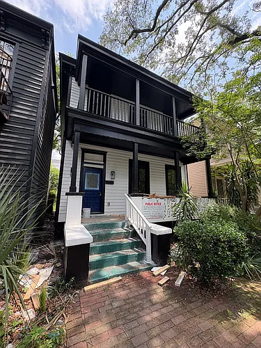 220 W Duffy St #A Photo 1