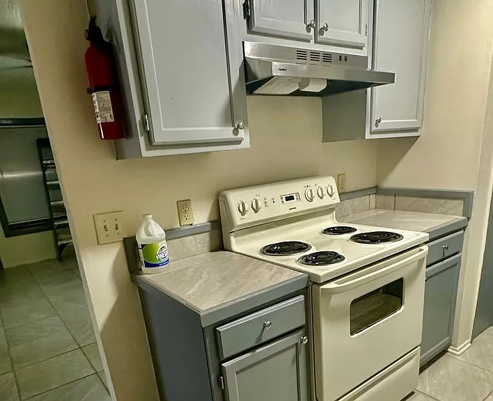 220 Marigny Cir — Photo 11