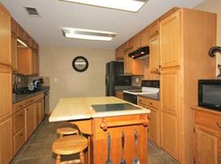 12714 7th St, Grandview, MO 64030