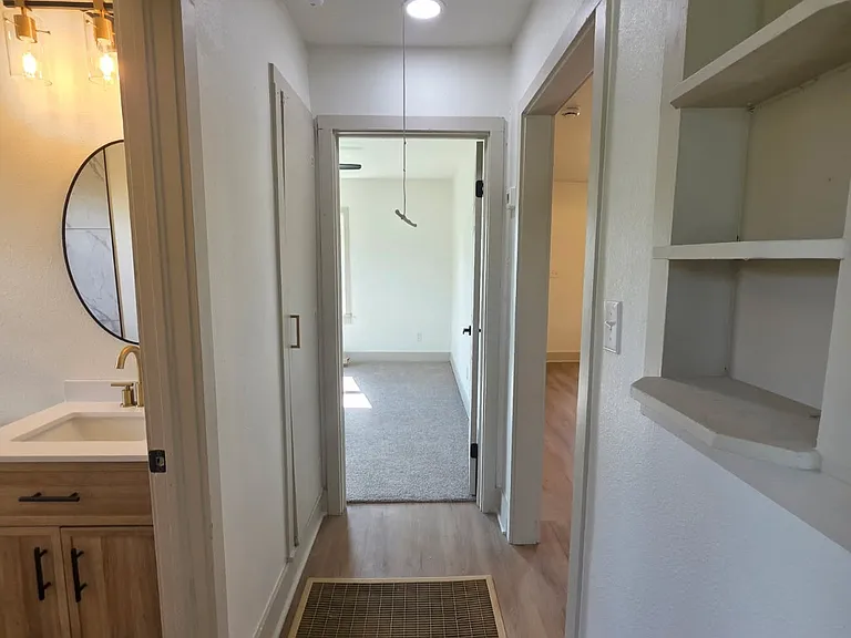 815 N Wilson Ave — Photo 13