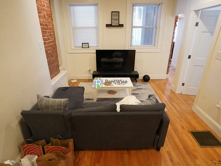 10 Brainerd Rd #22 — Photo 9