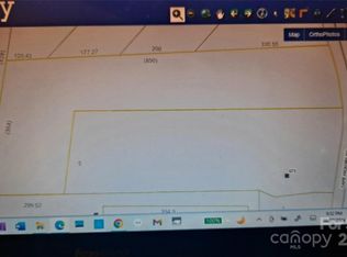 691 Cape Hickory Rd, Hickory, NC 28601