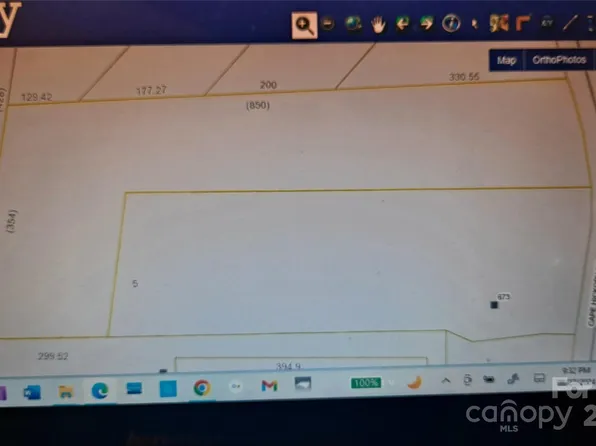 691 Cape Hickory Rd, Hickory, NC 28601