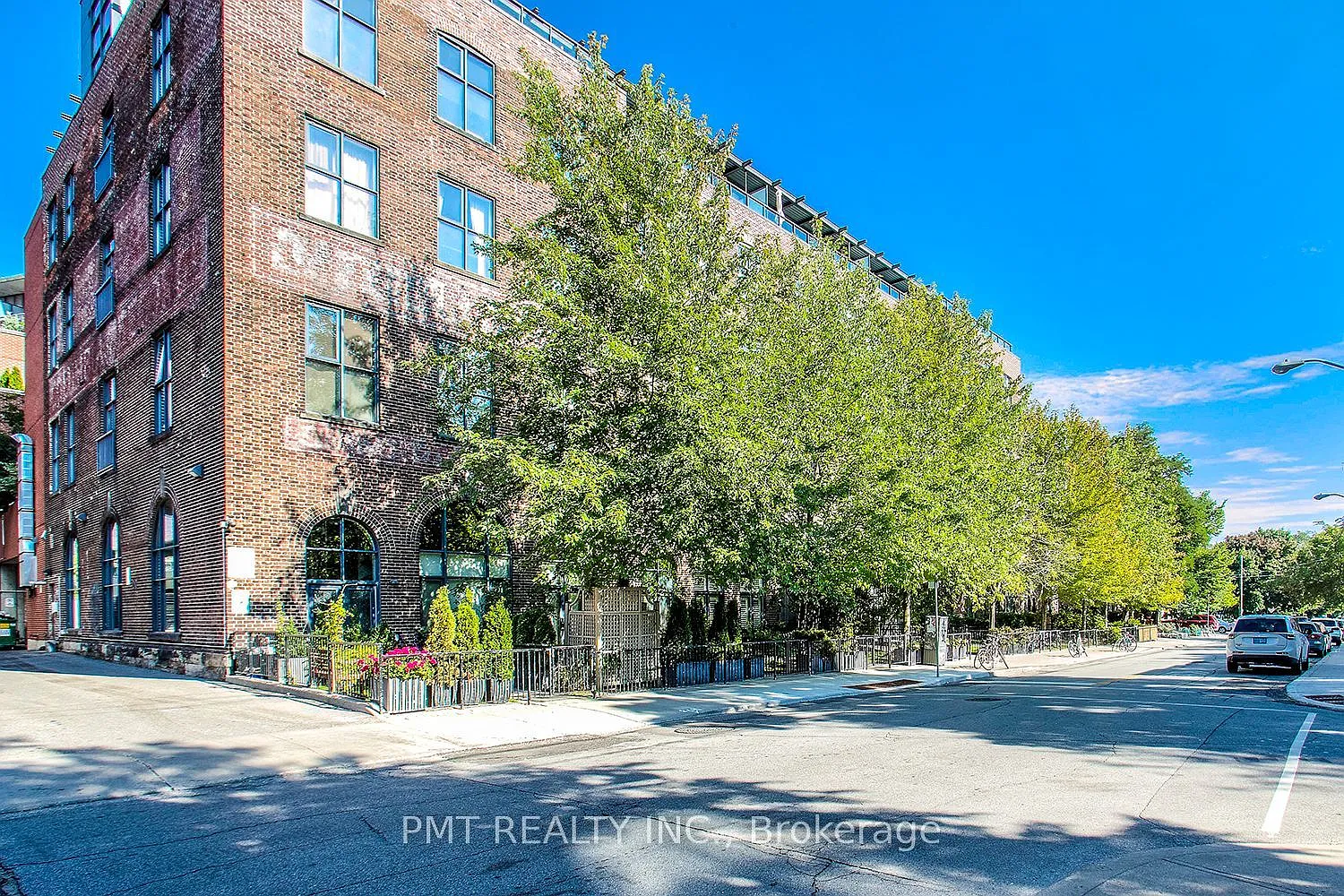 2 bed, $4,625 — Photo 1