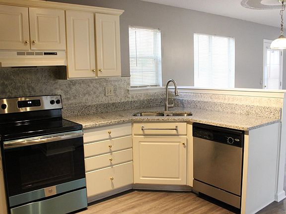 Kitchen with new electricity range