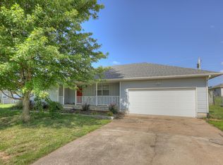 105 N Diamond Loop, Diamond, MO 64840