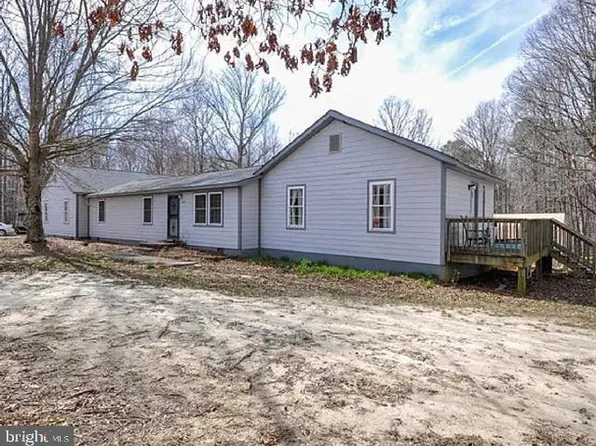 5942 Stanfield Rd, Spotsylvania, VA 22551