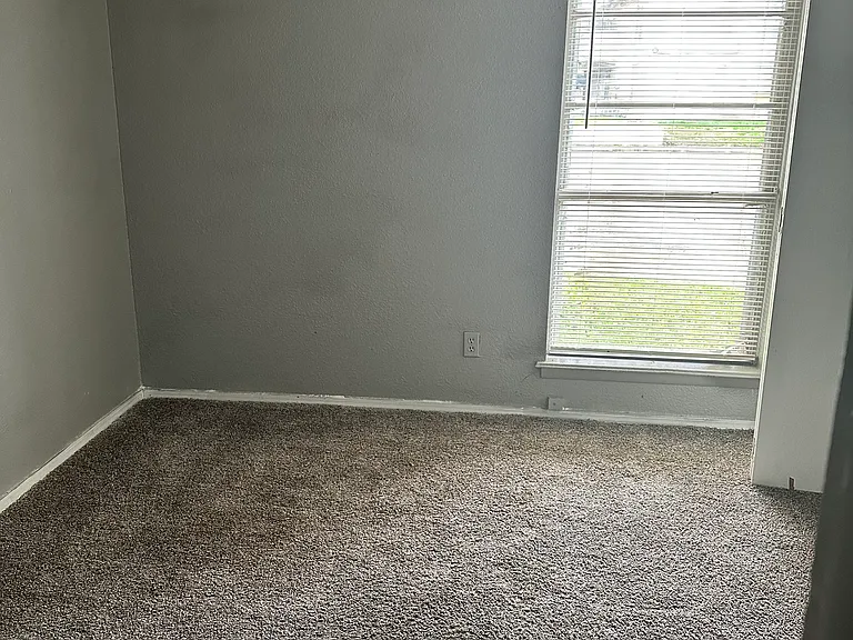 1100-1200 S Lynn Ln #21 — Photo 22