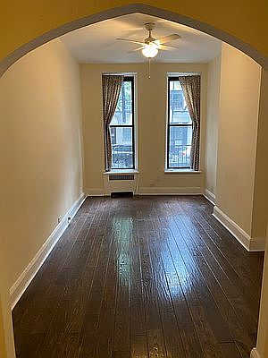 2nd image of 339 E 85th St APT 1A
