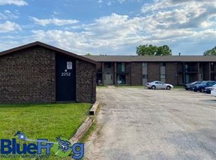 2752 Humboldt Rd #16, Green Bay, WI 54311