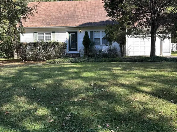 844 Dublin Dr, Hazel, KY 42049
