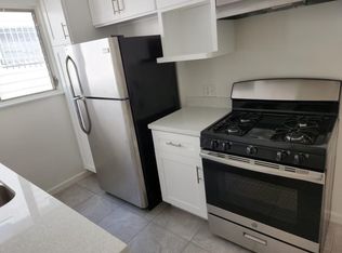 1735 Winona Blvd, Los Angeles, CA 90027