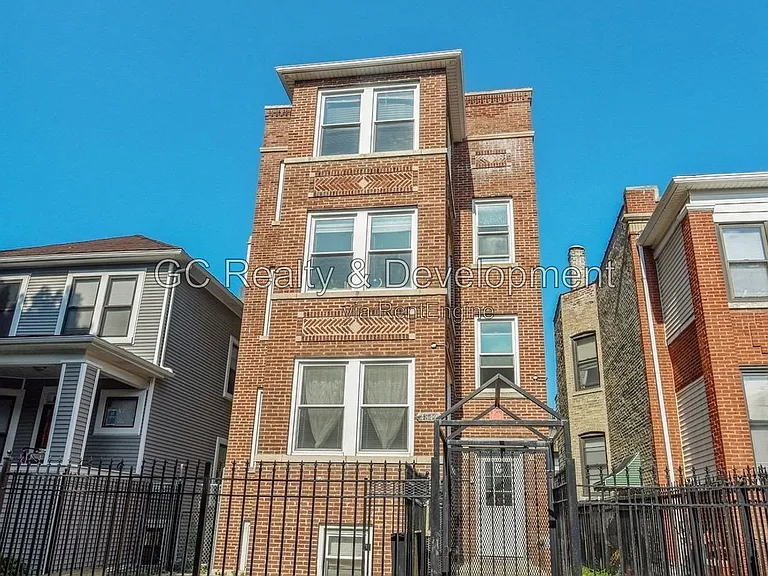 4842 N Albany Ave #3 — Photo 1