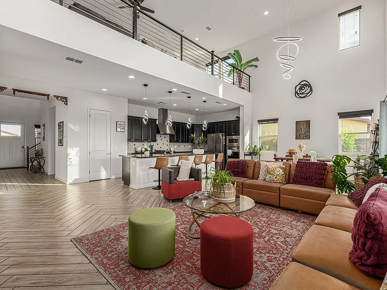 22112 N 59th Pl — Photo 5