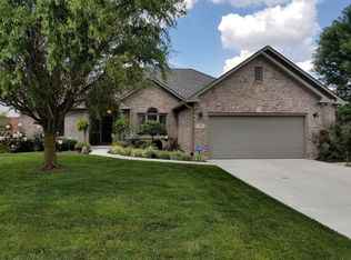 122 Myrtle Ter, Greenwood, IN
