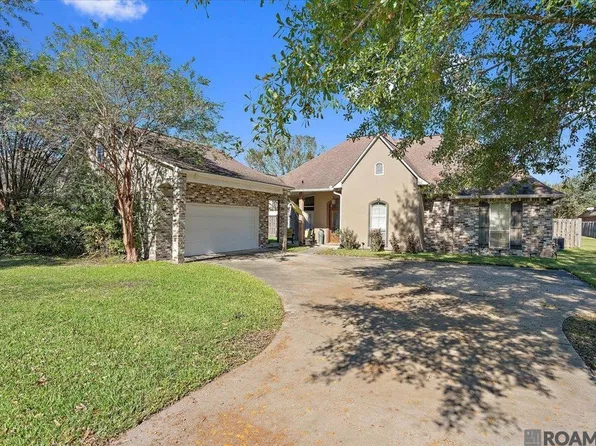 38362 Oakleigh Ln, Prairieville, LA 70769