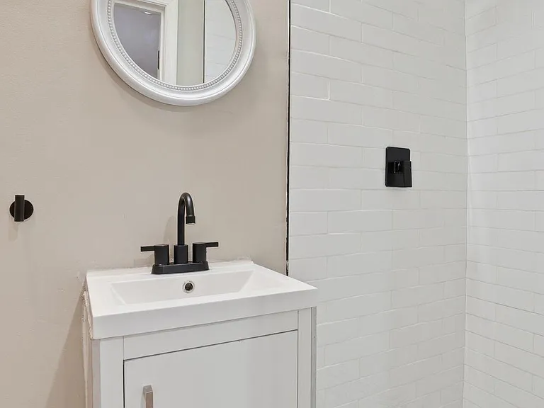 1710 W Virginia Ave NE #202 — Photo 20