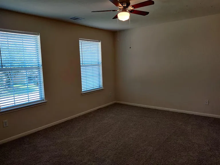 3922 Camden Fields Ln — Photo 25