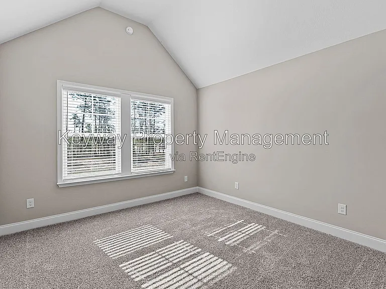 2124 Denmark Ave SE — Photo 18