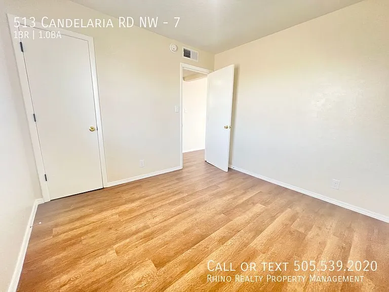 513 Candelaria Rd NW #7 — Photo 5