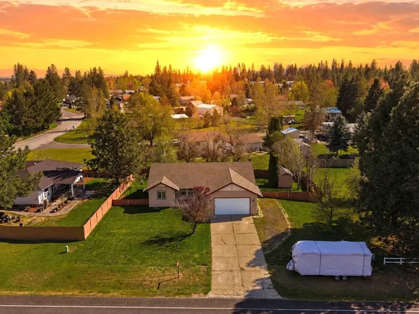 1204 E 6th St, Deer Park, WA 99006