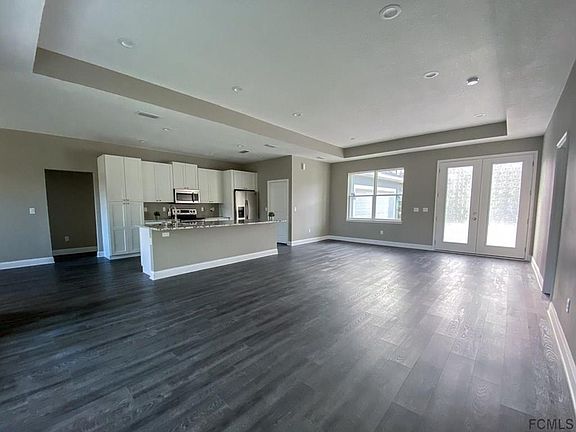 2nd image of 3 Unimay Ct