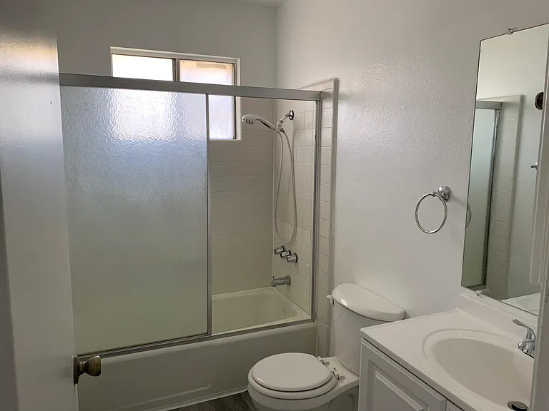 3500 Rainbow Ln — Photo 7