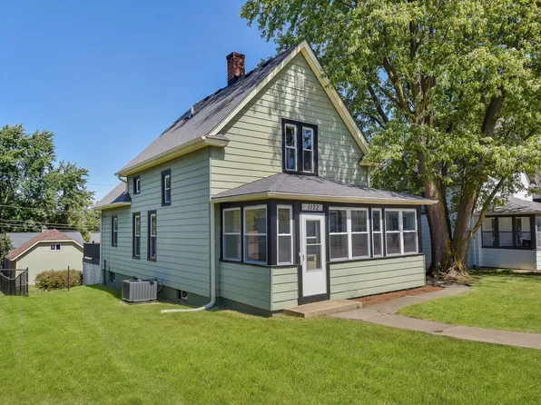 1122 W Main St, St Charles, IL 60174