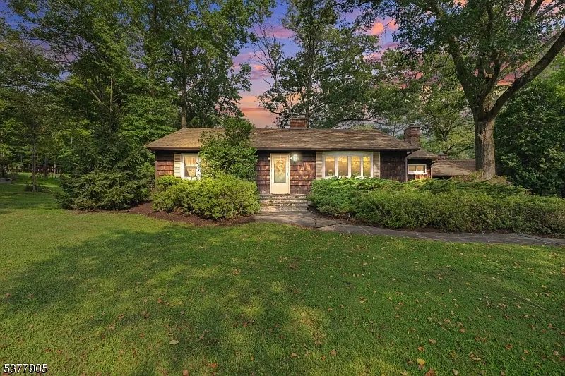 1011 Brown Rd photo 1