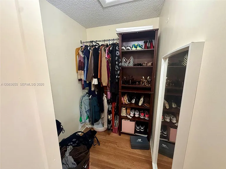 1012 Coral Club Dr #1012 — Photo 10