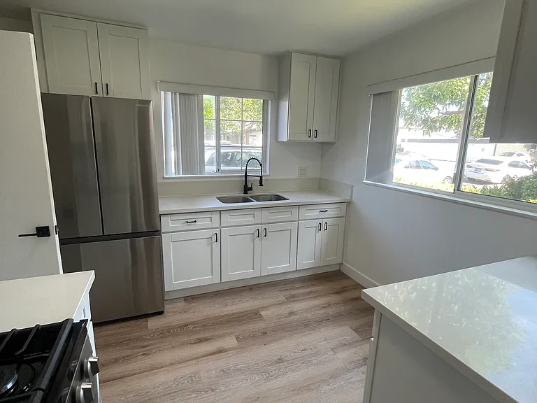 244 S McCoy Rd — Photo 3