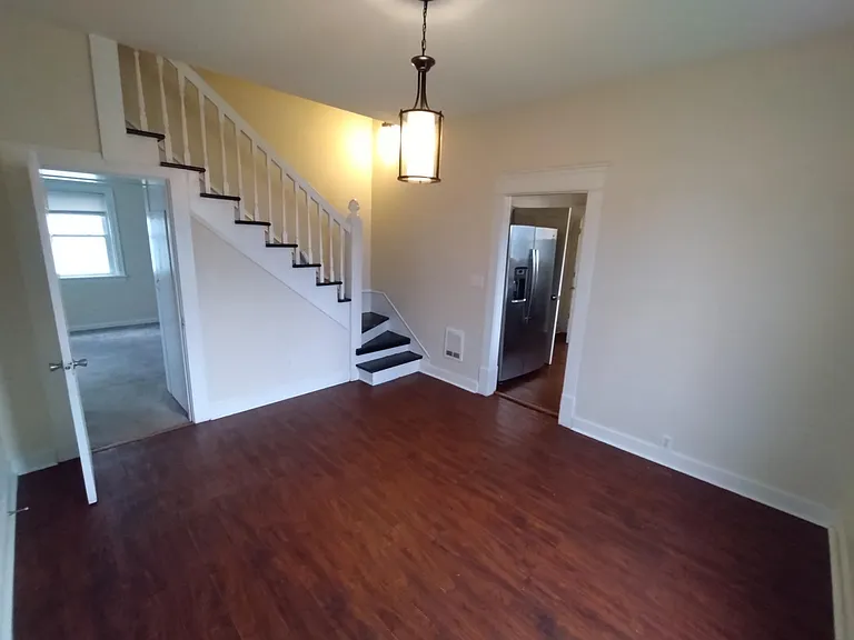 2502 Rockefeller Ave — Photo 5