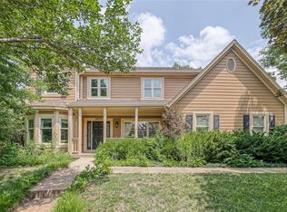 14621 S Roth Cir, Olathe, KS 66062