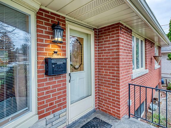 3rd image of 1607 Ewald Rd