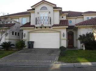 7205 Lake Victoria Rd, Laredo, TX 78041