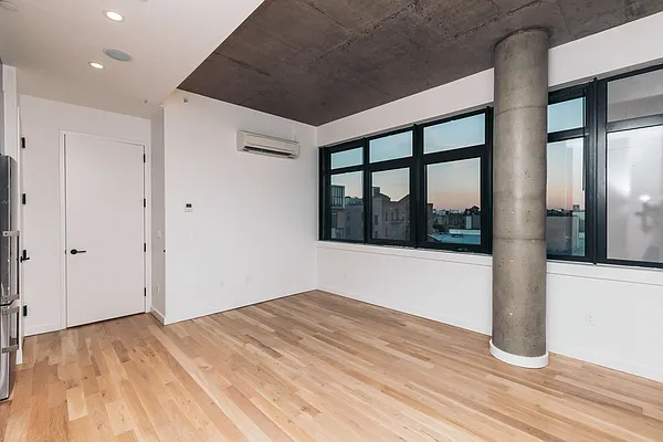 Rented by Nooklyn NYC LLC | media 40