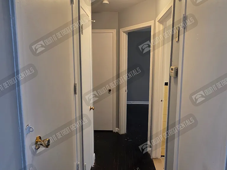 11488 Faust Ave — Photo 12