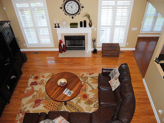 3rd image of 5110 Summerell Ave