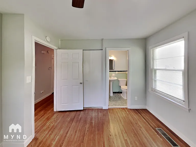 877 Twin Lake Dr NE — Photo 12