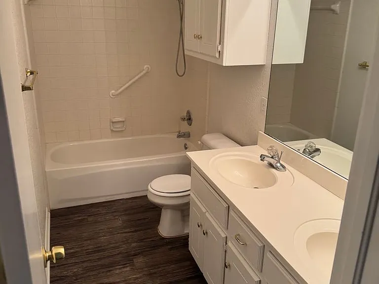 2916 Glasgow Dr — Photo 13