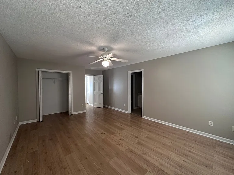 132 S Springview Dr — Photo 10