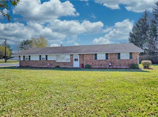 10194 Amity Rd, Brookville, OH 45309