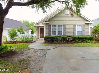 820 Summer Tree Ln, Wilmington, NC 28412