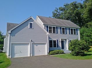 11 Castlewood Dr, Monroe, CT 06468