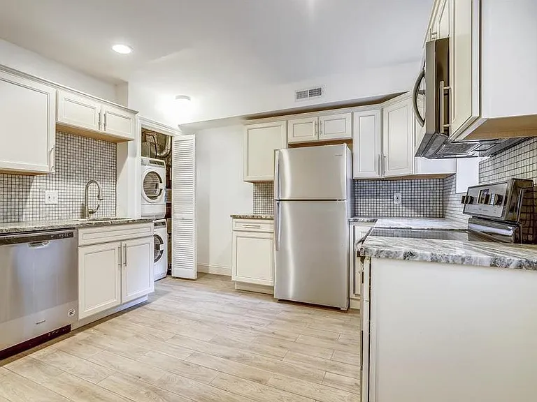 710 Q St NW #B — Photo 6