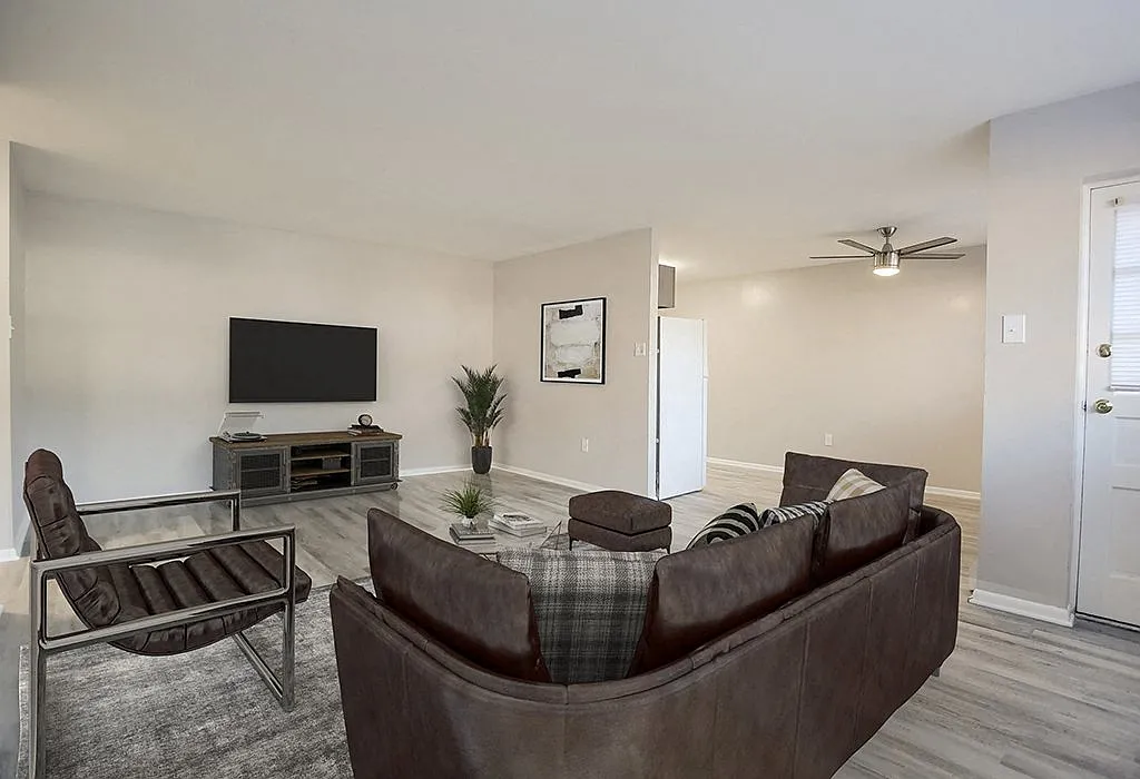 Edgewood Apartments — Photo 4